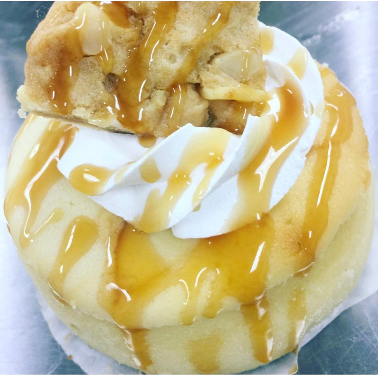 Caramel White Chocolate Macadamia Nut