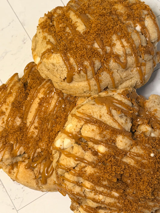 Cookie Butter Cheesecake Stuffed Cookie