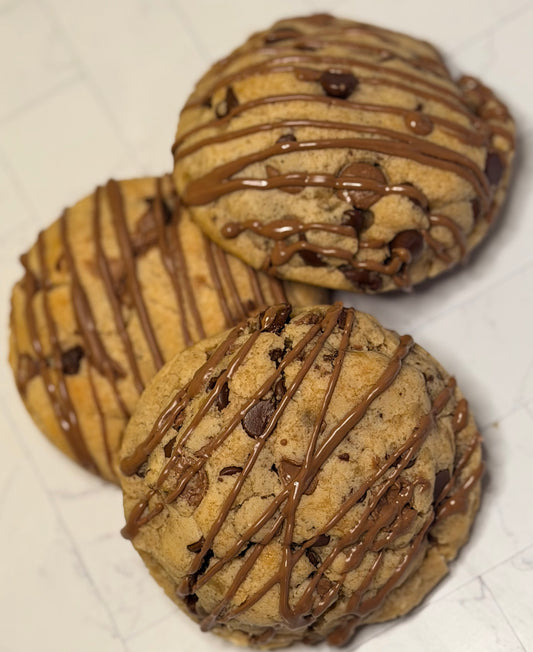 Sea Salt Chocolate Chip Cheesecake Stuffed Cookies