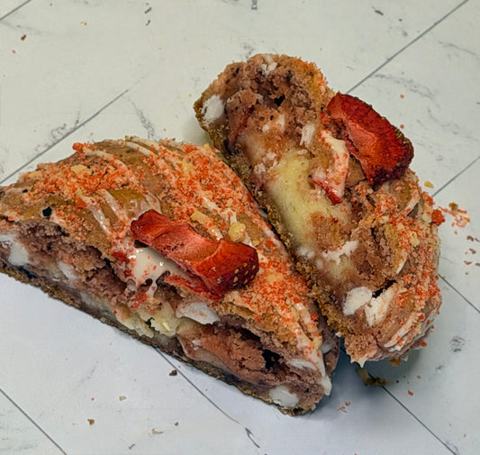 Strawberry Crunch Cheesecake Stuffed Cookies